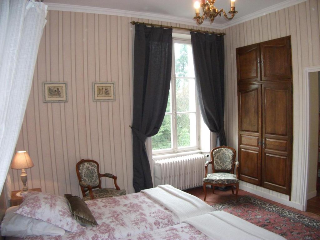 Chateau De Belle-Vue Bed & Breakfast Sainte-Cecile  Ruang foto