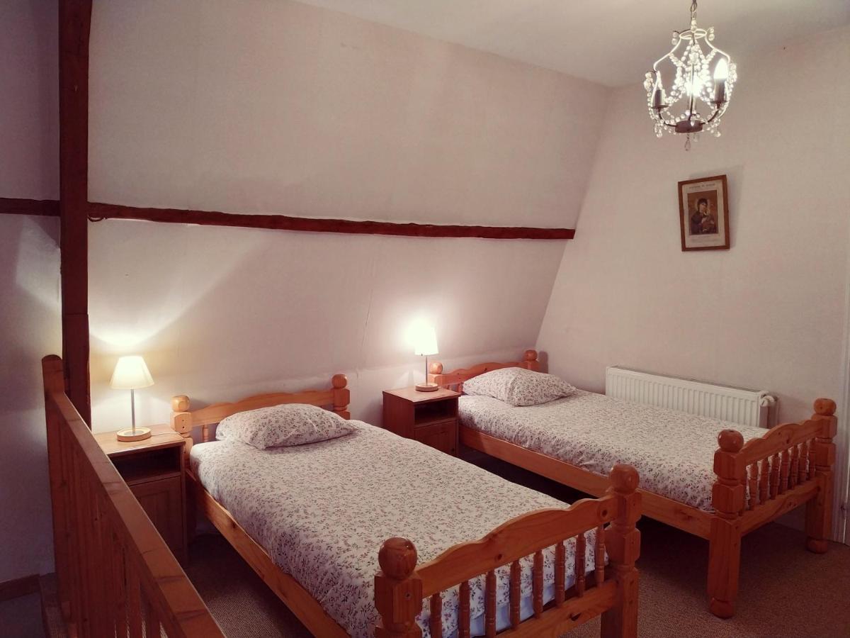 Chateau De Belle-Vue Bed & Breakfast Sainte-Cecile  Bagian luar foto